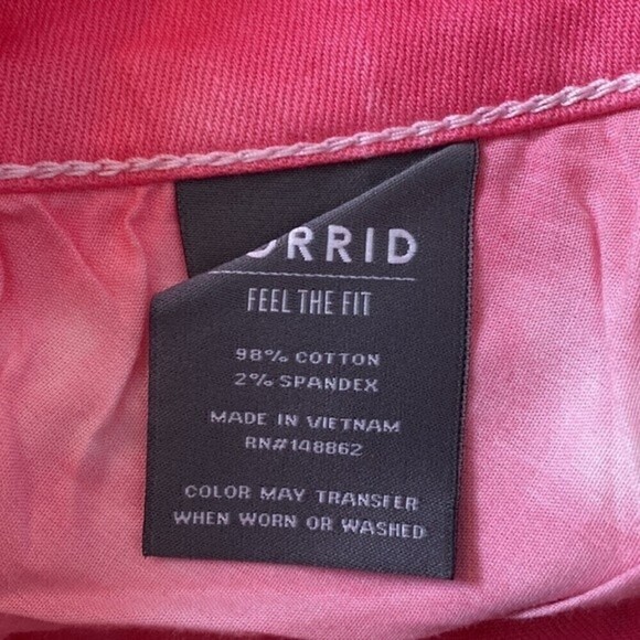 TORRID Plus Size 3.5 Inch Vintage Stretch Mid Rise Shorts 20 Pink TieDye NWT NEW - Picture 5 of 5